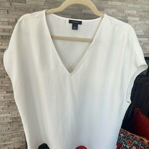 Halogen Women's Cream V-Neck Blouse